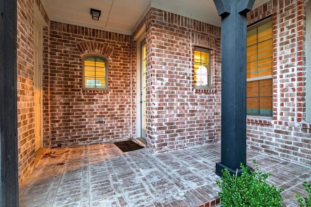 3117 Zenyatta Ct - Photo 5 of 40