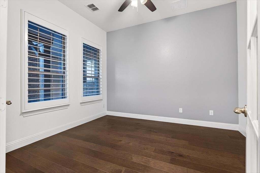 3117 Zenyatta Ct - Photo 7 of 40