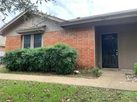 featured image of 10613 Flamewood Dr