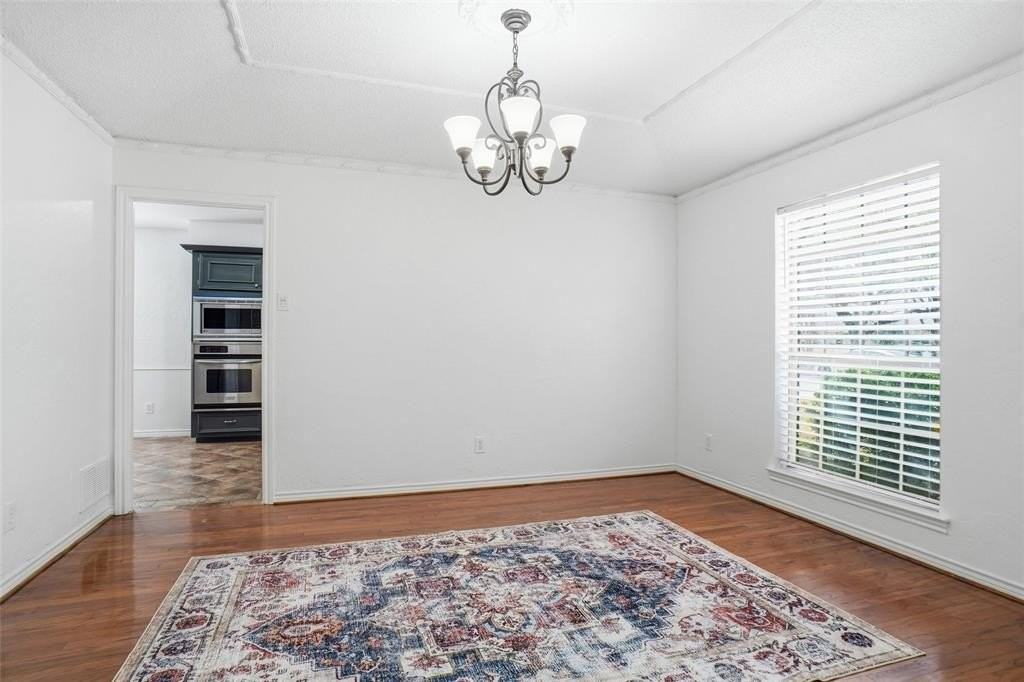 1329 Mackie Dr - Photo 7 of 21