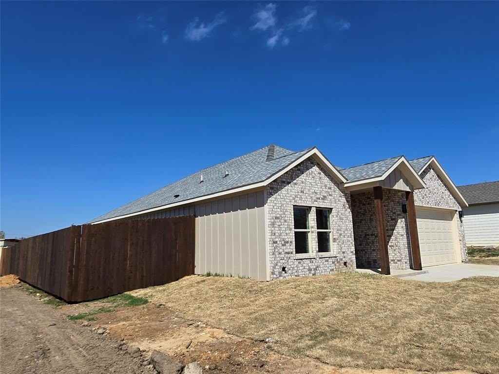 2505 Oakwood Ter - Photo 5 of 21