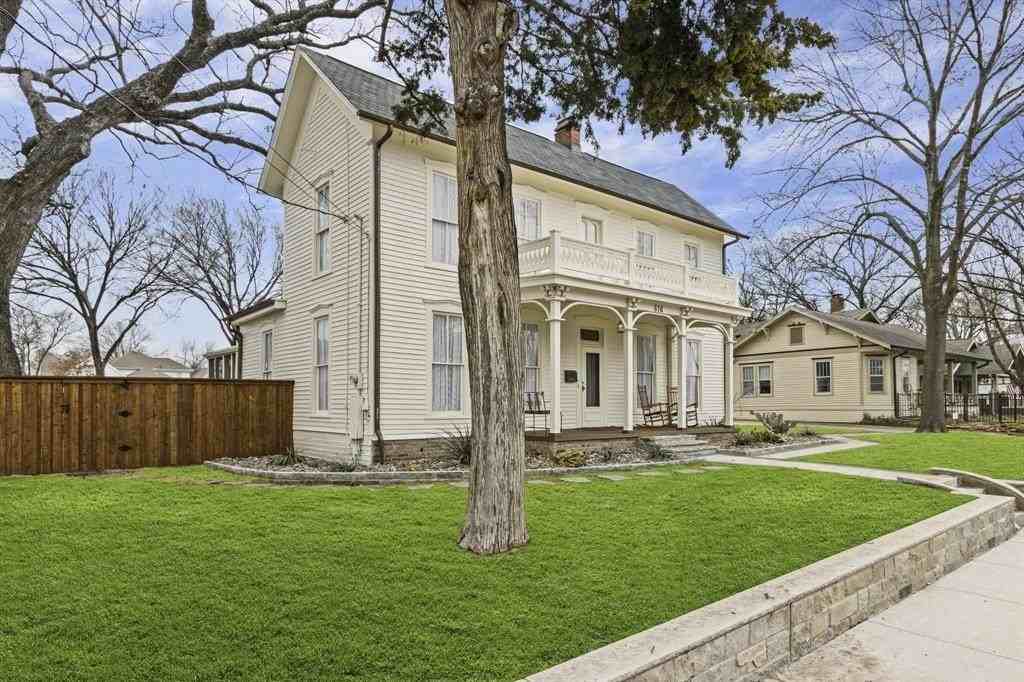 616 W Virginia St - Photo 2 of 40