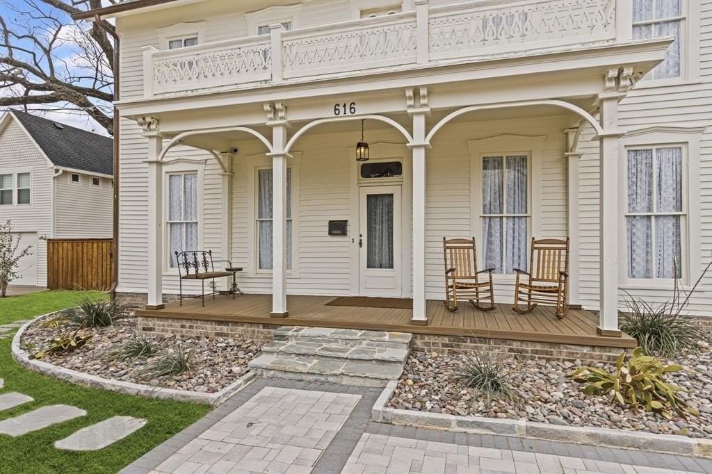 616 W Virginia St - Photo 4 of 40