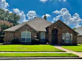 featured image of 9905 Ashmont Dr