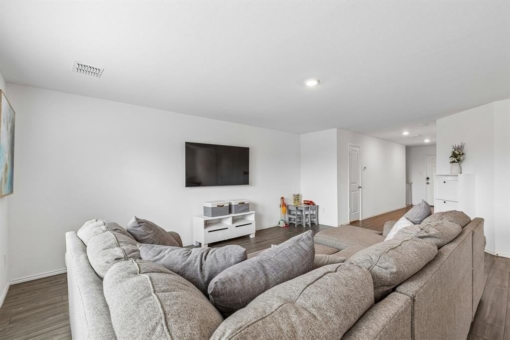 3044 Harper St - Photo 5 of 24