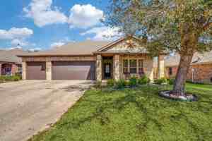 featured image of 1407 Country Creek Trl