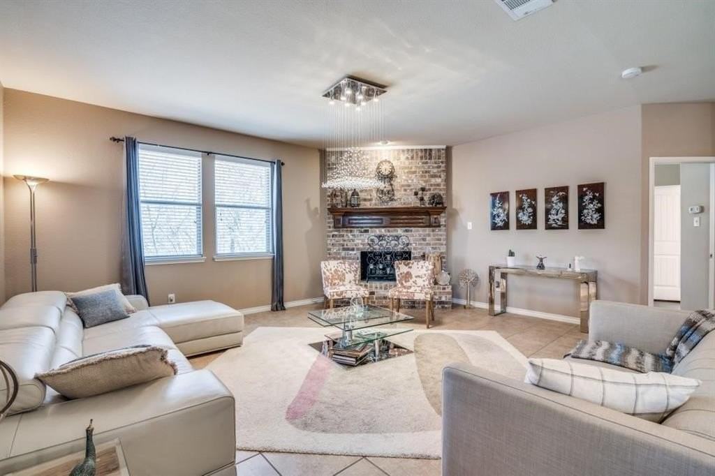 1407 Country Creek Trl - Photo 2 of 12