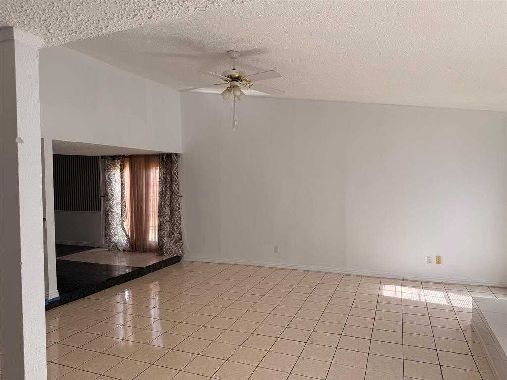 2150 Courtland Cir - Photo 2 of 39