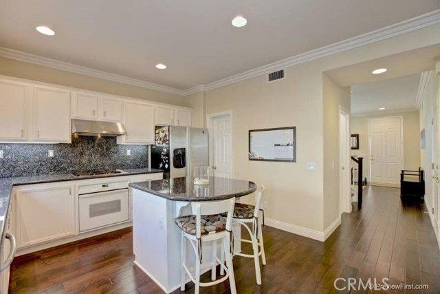 37 Dawn Ln - Photo 3 of 8