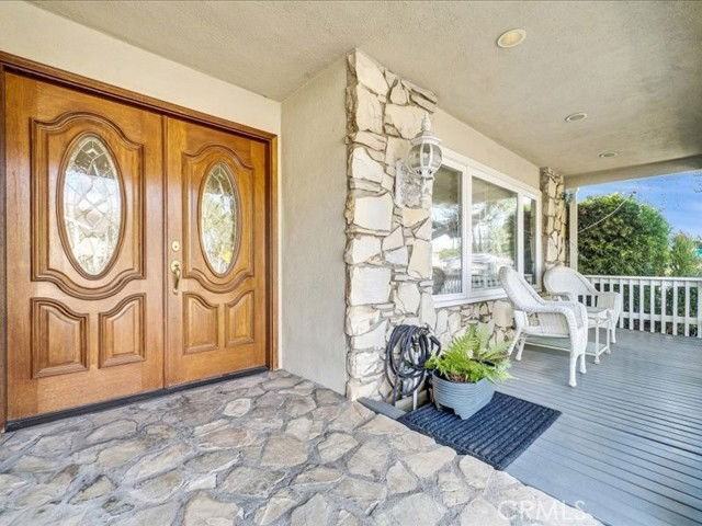 1198 Woodcrest Ave - Photo 3 of 8