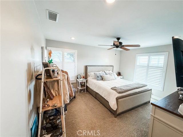 2420 University Dr - Photo 6 of 8