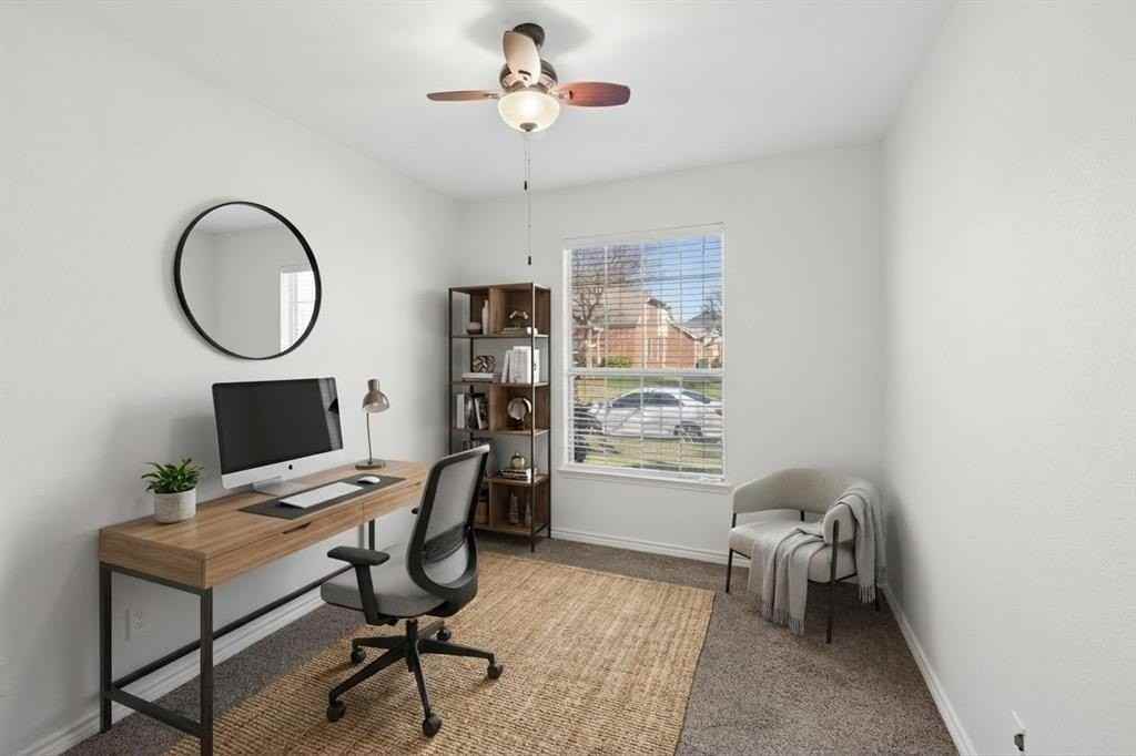 1616 Broadmoor Dr - Photo 6 of 37