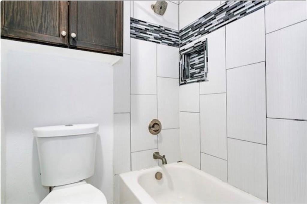 4306 Buena Vista St #D - Photo 4 of 7