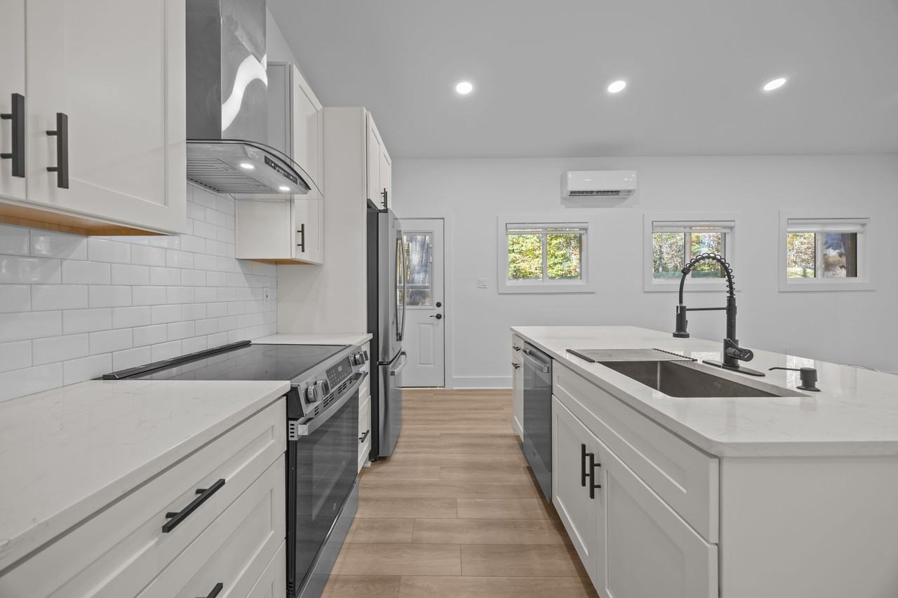 8625 Cedarbrook Dr #1 - Photo 3 of 32