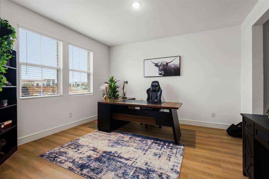 1926 Honey Creek Rd - Photo 4 of 29