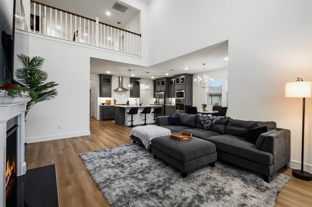 1926 Honey Creek Rd - Photo 5 of 29