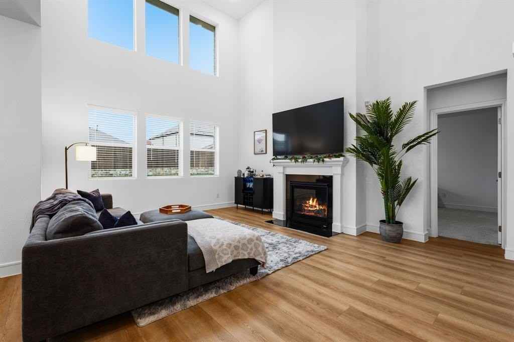 1926 Honey Creek Rd - Photo 7 of 29