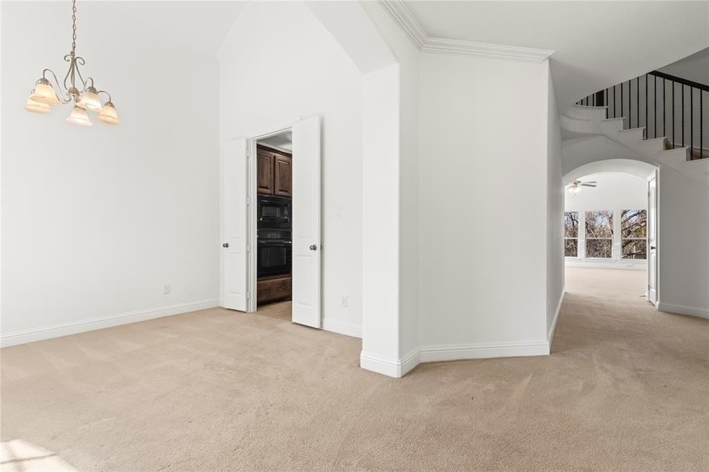 420 Preston Creek Dr - Photo 2 of 31