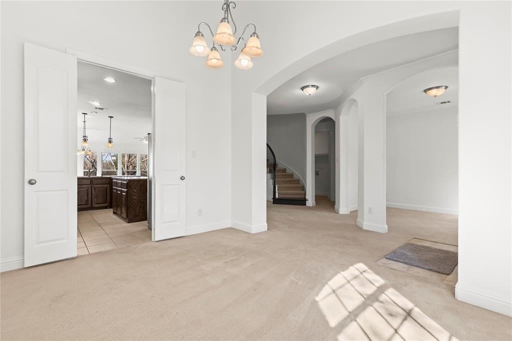 420 Preston Creek Dr - Photo 3 of 31