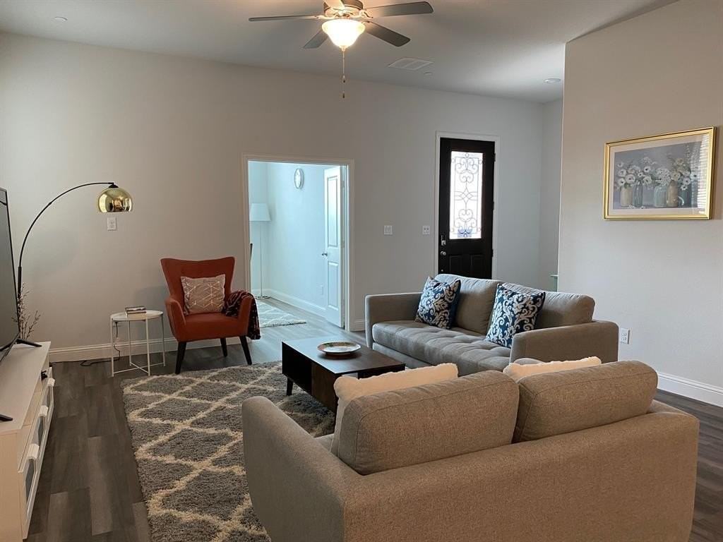 7421 Sunset Blvd - Photo 7 of 26