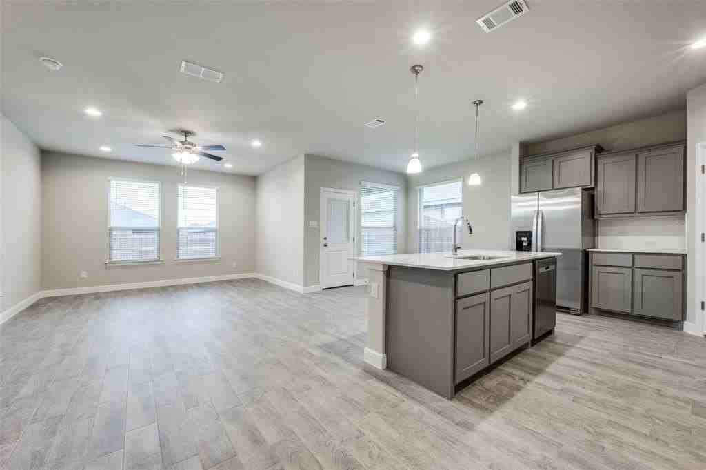 14420 Bootes Dr - Photo 2 of 26