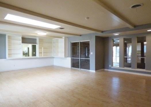 1028 Ridgefield Dr - Photo 4 of 36