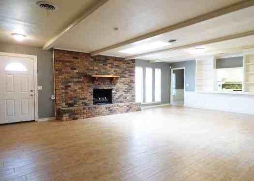 1028 Ridgefield Dr - Photo 5 of 36