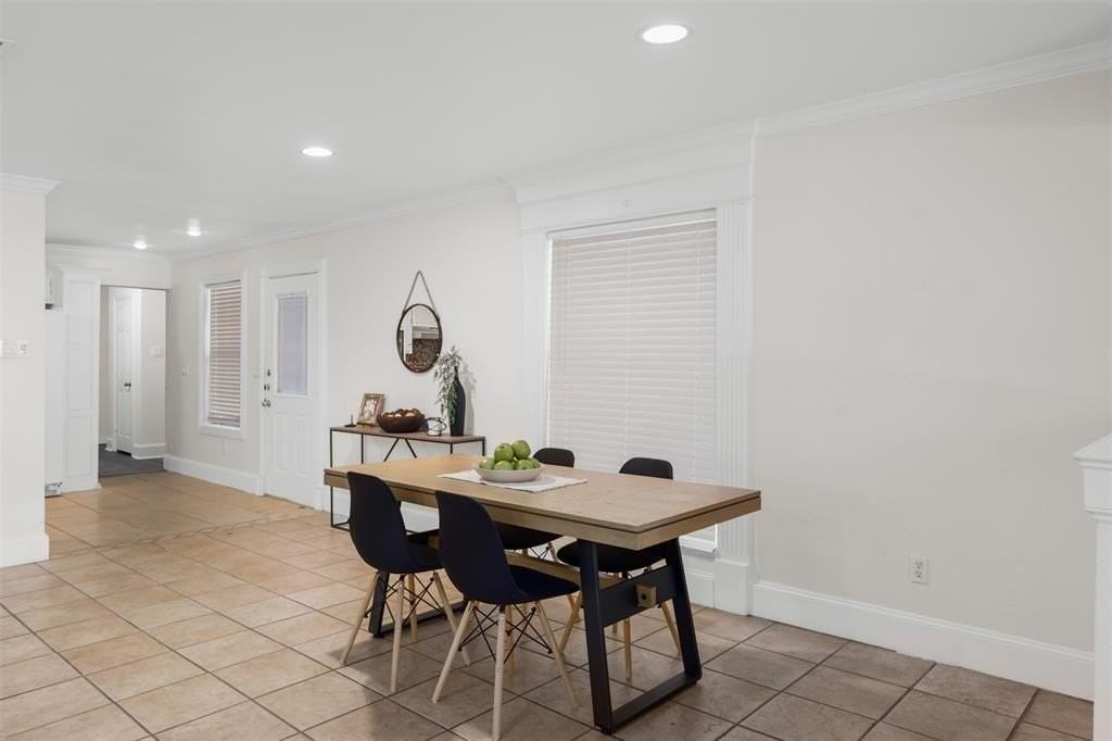 3536 Suffolk Dr - Photo 6 of 32