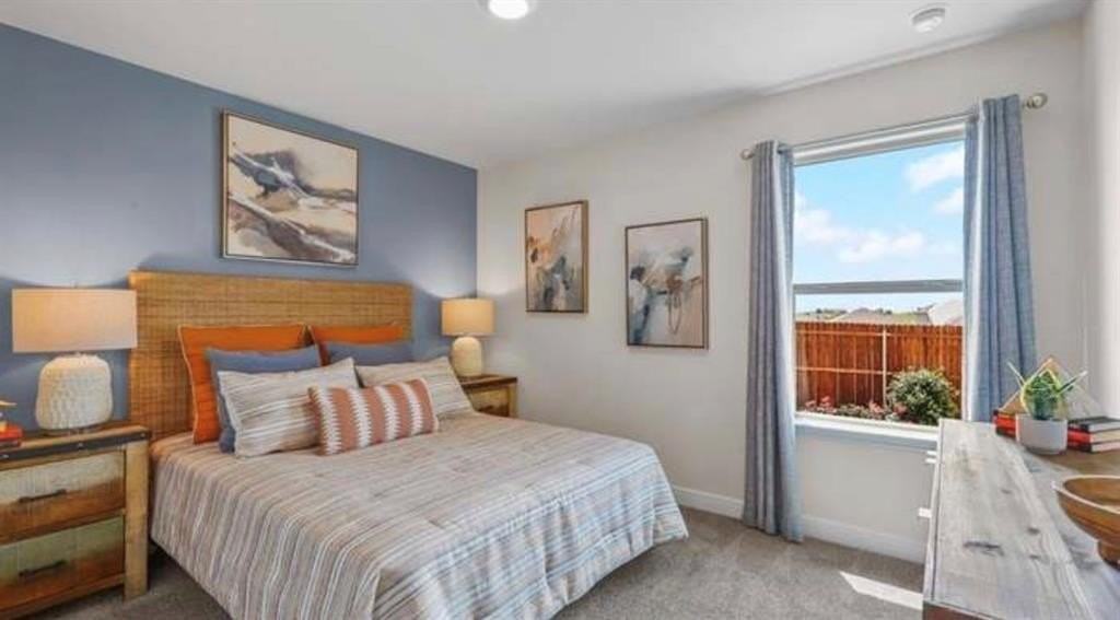 2029 Greenfield Dr - Photo 5 of 17