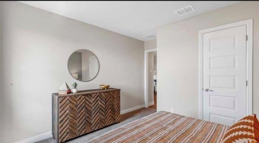 2029 Greenfield Dr - Photo 6 of 17