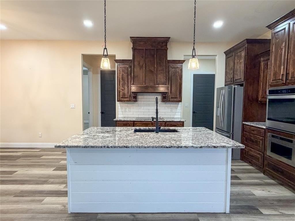 1290 County Road 2175 - Photo 5 of 23