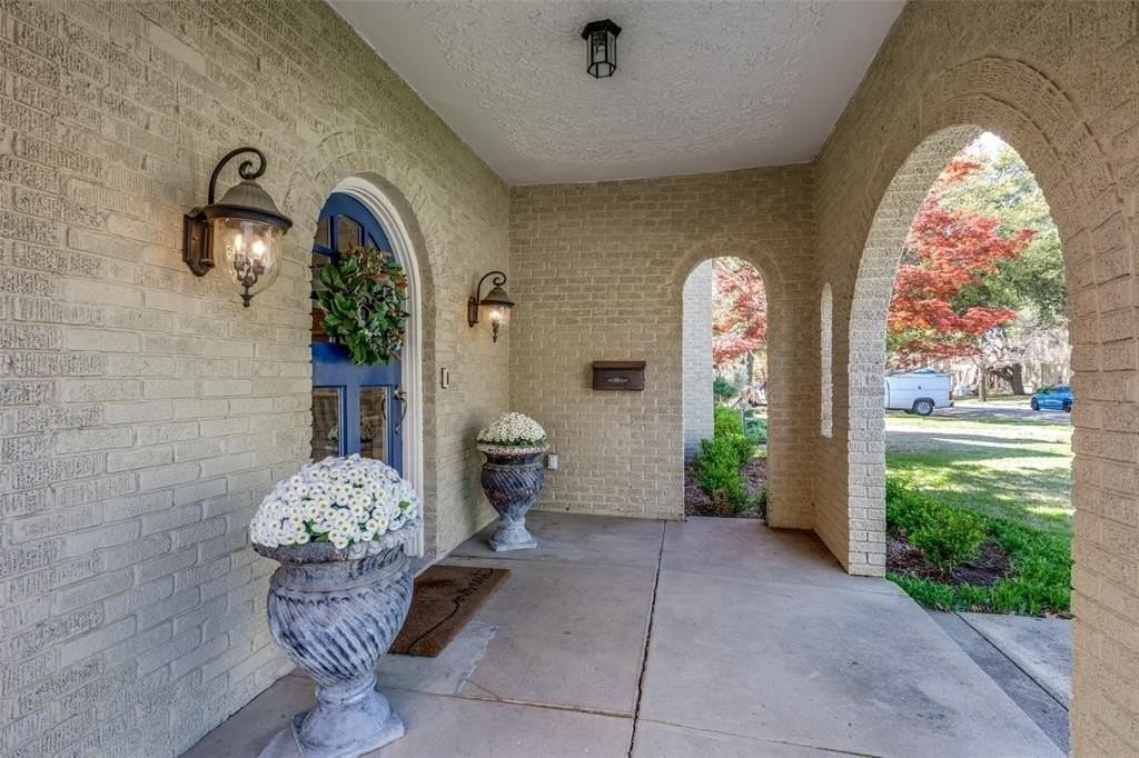 3619 Asbury St - Photo 2 of 22