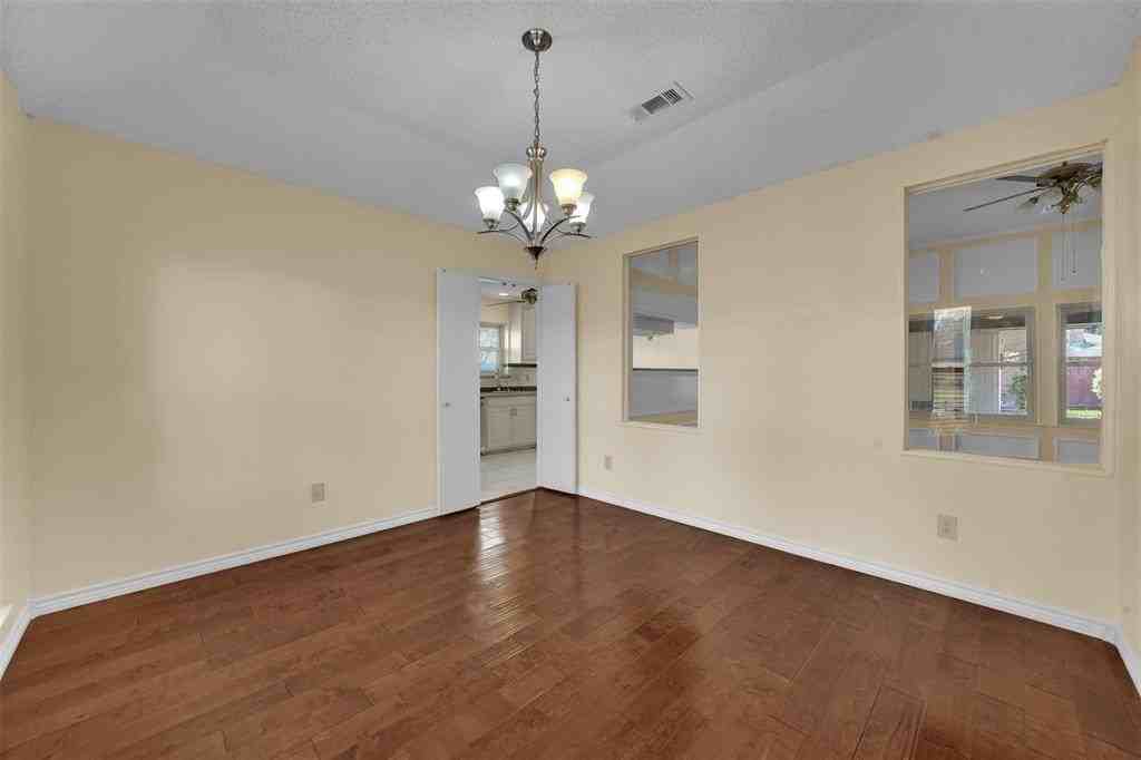 1516 Concord Dr - Photo 7 of 40