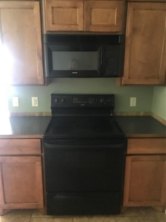 4018 Carrera Ln - Photo 7 of 17