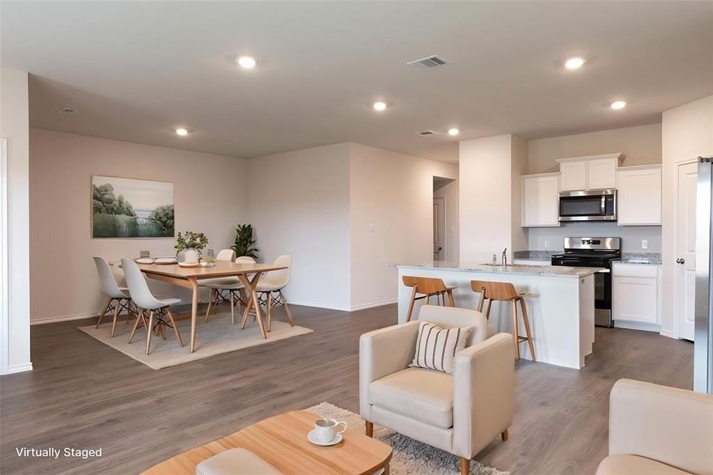 764 Tiger Lily Way - Photo 4 of 22