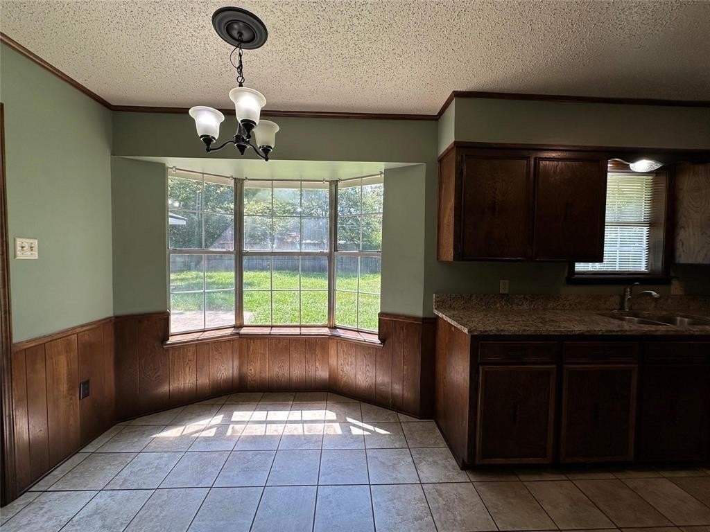 807 Dalisa Cir - Photo 3 of 18