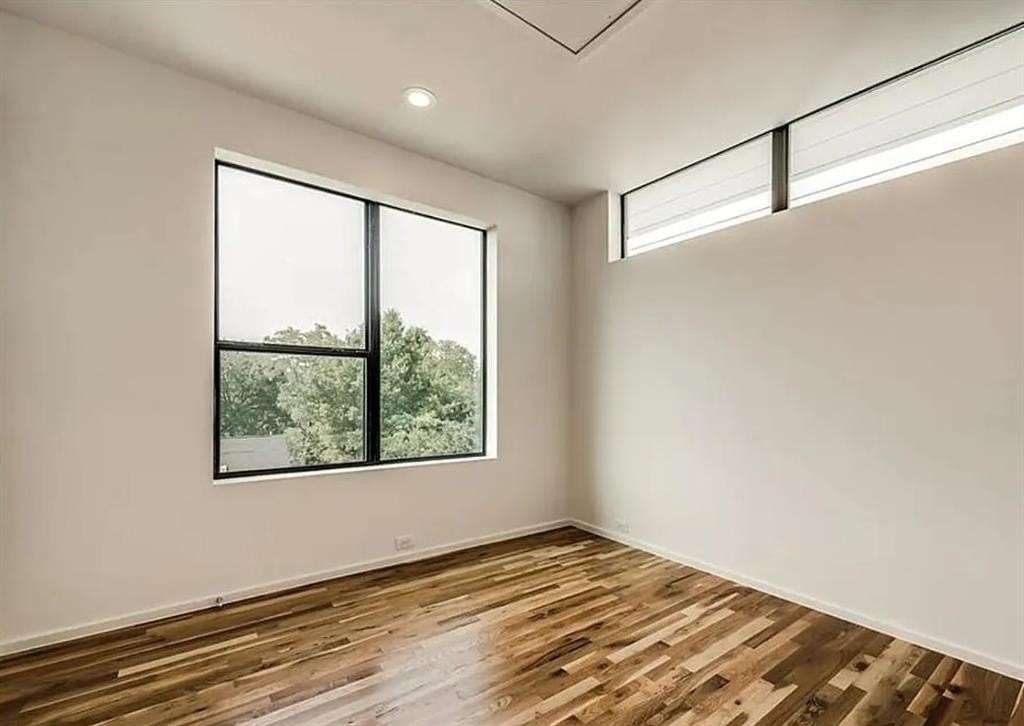 5947 Ross Ave #6 - Photo 6 of 22