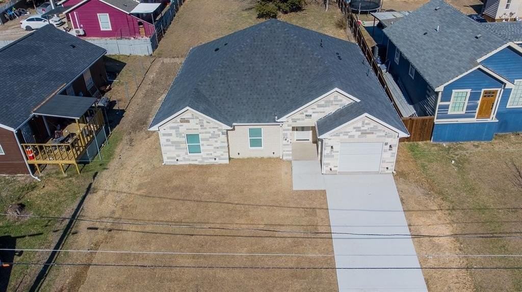 2809 Gooch St - Photo 2 of 19