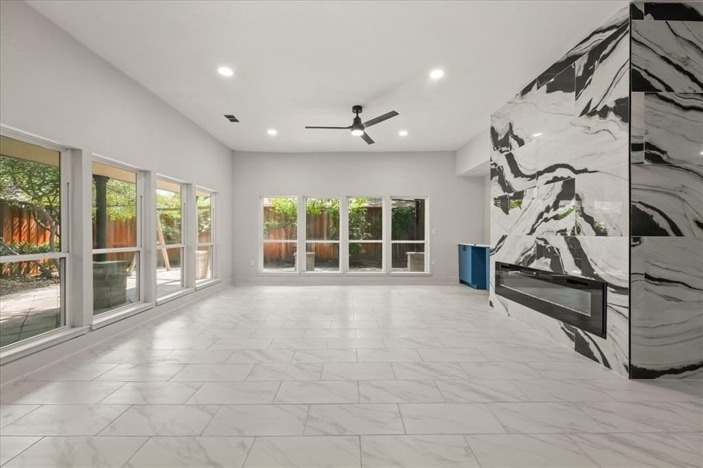 7103 Blythdale Dr - Photo 2 of 35