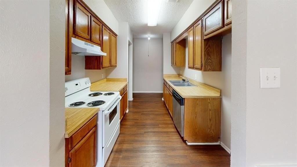 722 Prairie Creek Dr - Photo 2 of 8