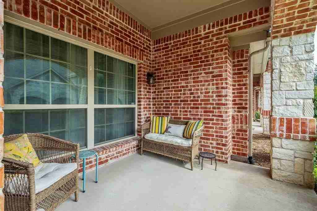 5639 Hummingbird Ln - Photo 6 of 29