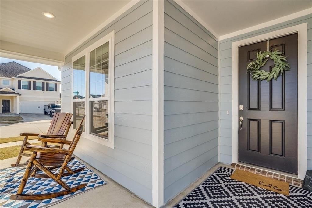 9024 Huxley Dr - Photo 2 of 24