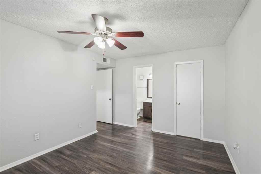 1910 Joe Ramsey Blvd E - Photo 3 of 11