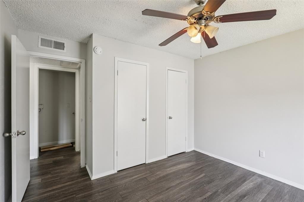 1910 Joe Ramsey Blvd E - Photo 4 of 11