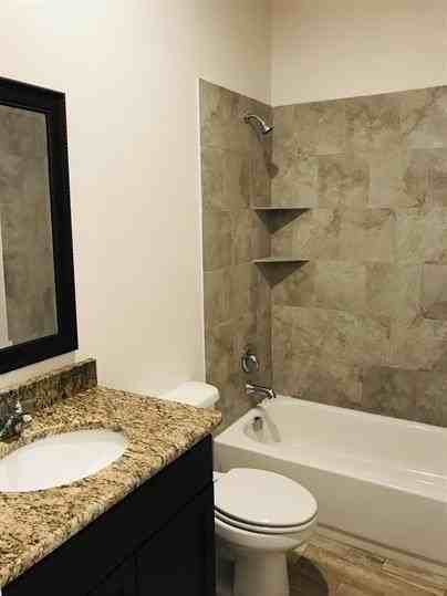 2812 Bourland St - Photo 6 of 10