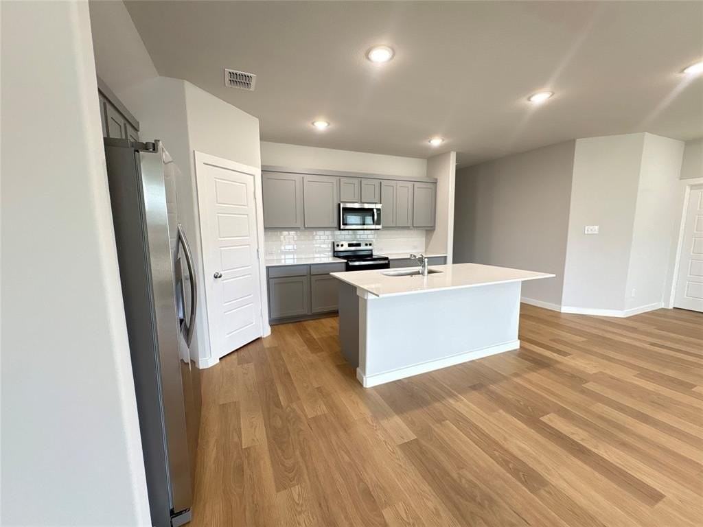 320 Arcane St - Photo 3 of 18