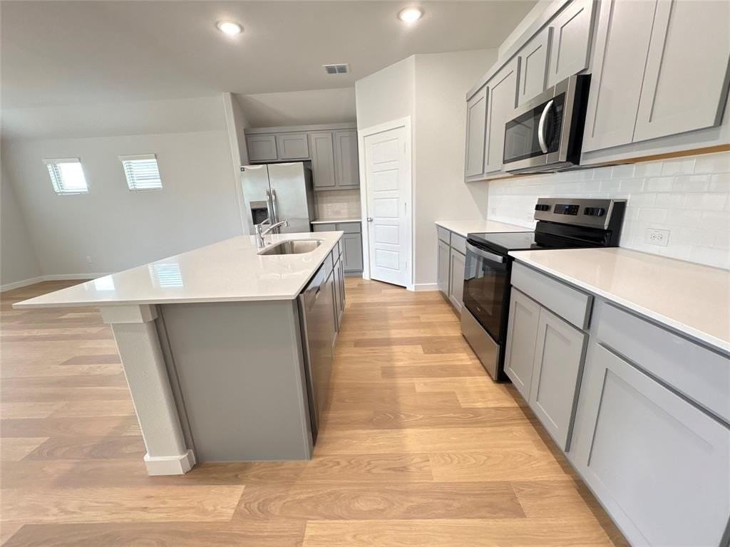 320 Arcane St - Photo 4 of 18