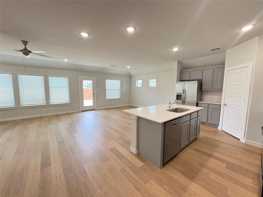 320 Arcane St - Photo 5 of 18