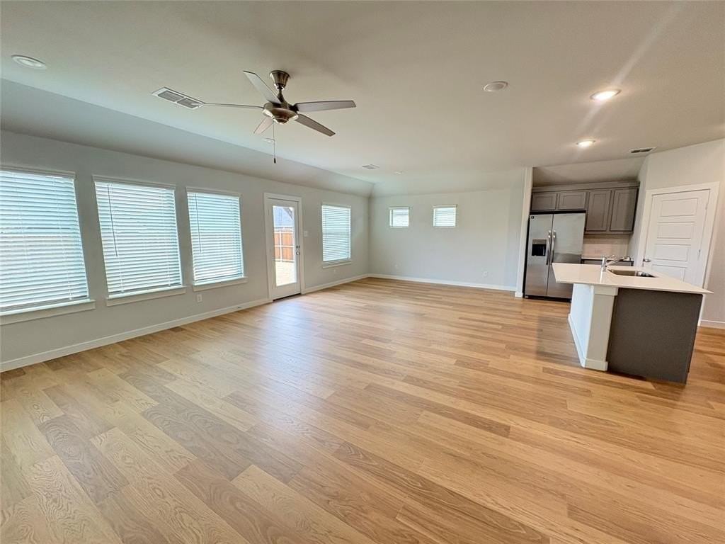 320 Arcane St - Photo 6 of 18