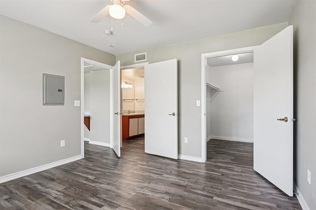 700 Timber Oaks Ln - Photo 2 of 12